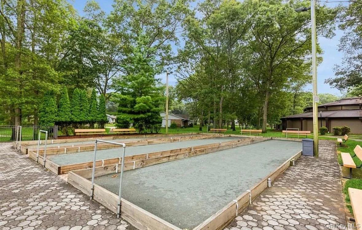 406 Woodbridge Drive # A, Ridge, NY 11961