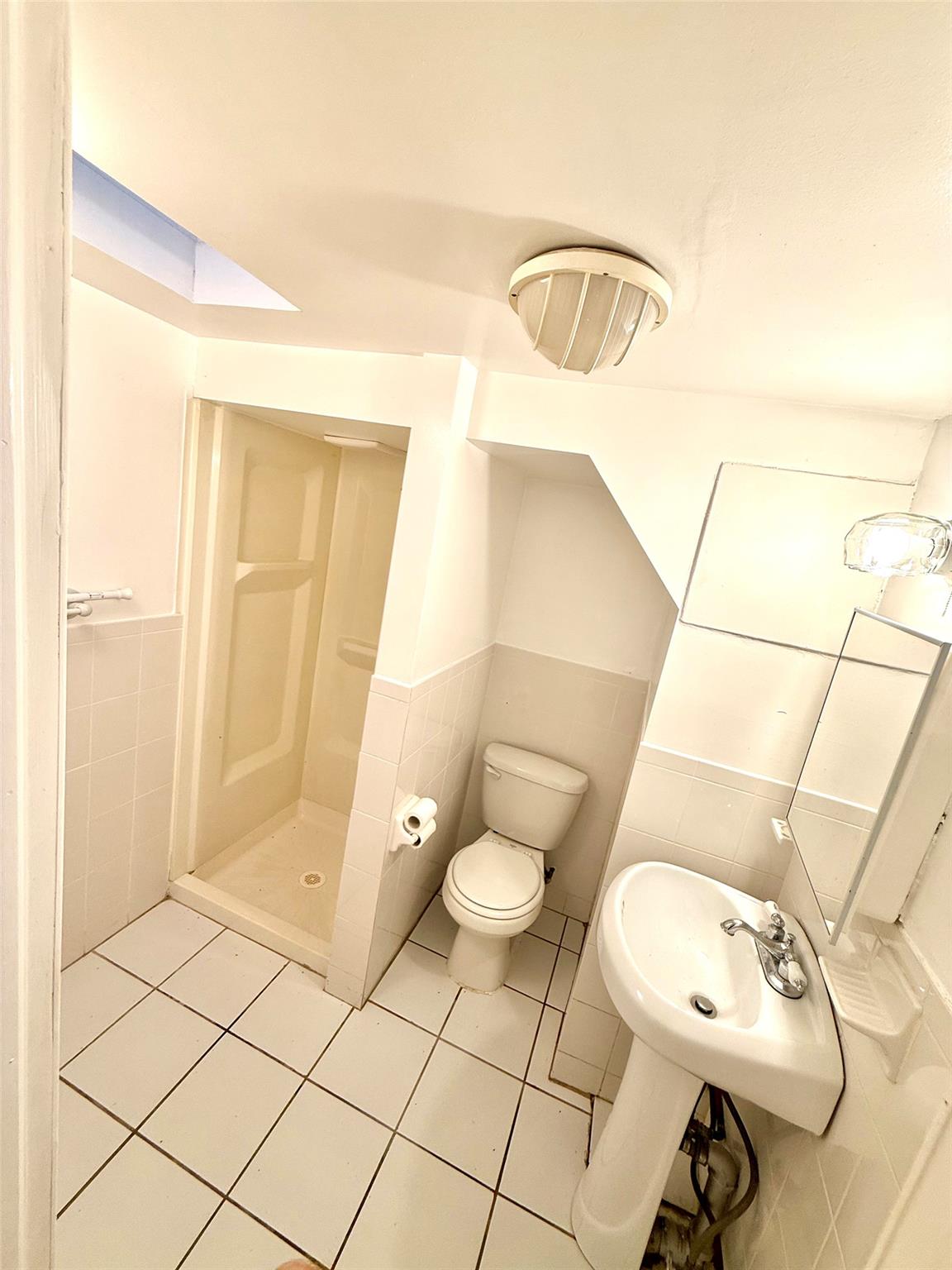 7267 Yellowstone Boulevard, Forest Hills, NY 11375