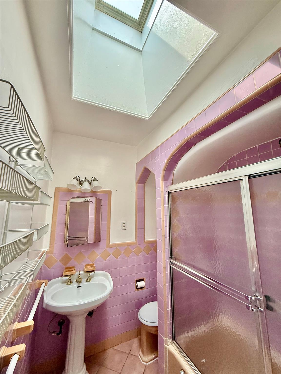 7267 Yellowstone Boulevard, Forest Hills, NY 11375