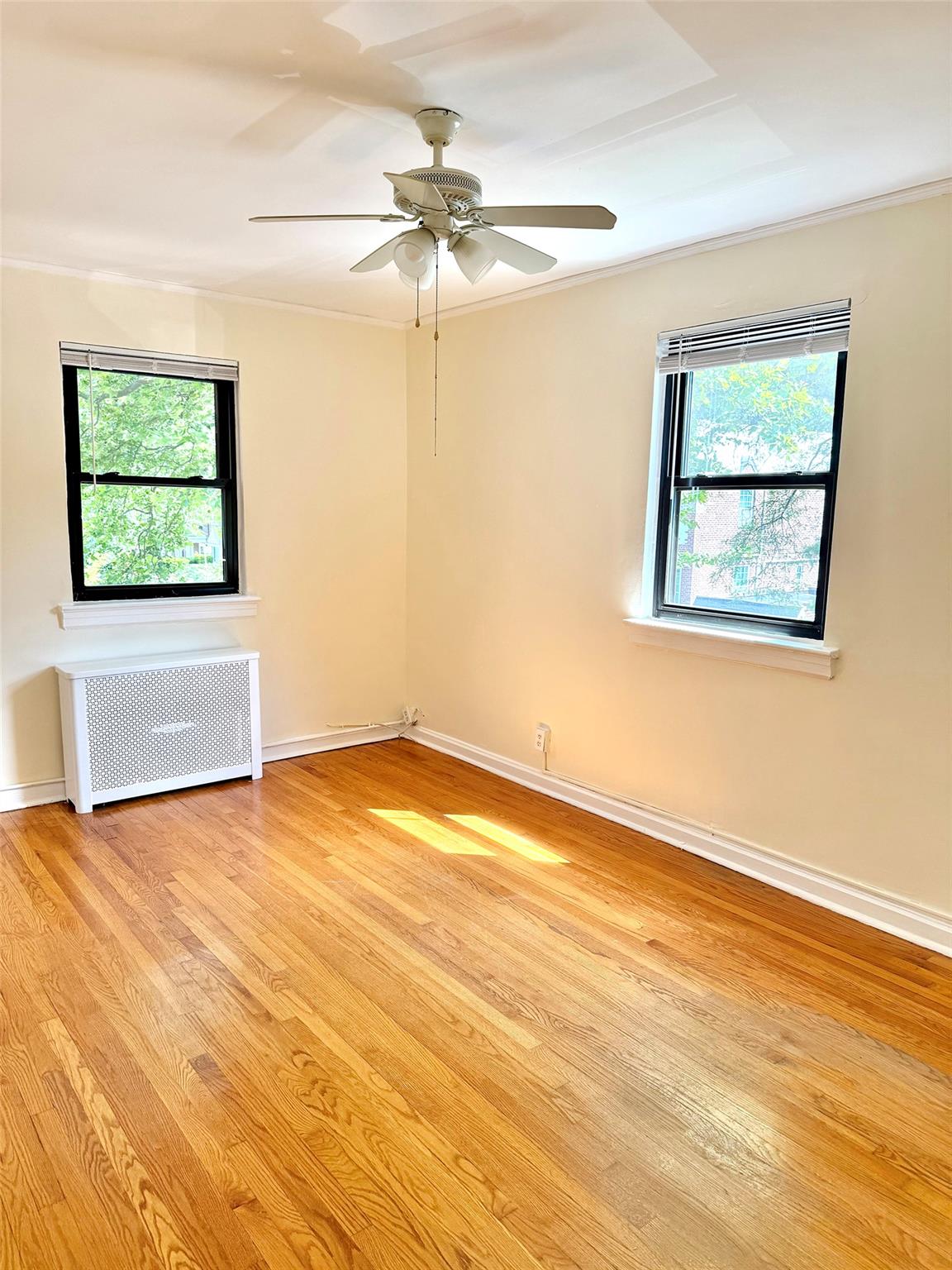 7267 Yellowstone Boulevard, Forest Hills, NY 11375