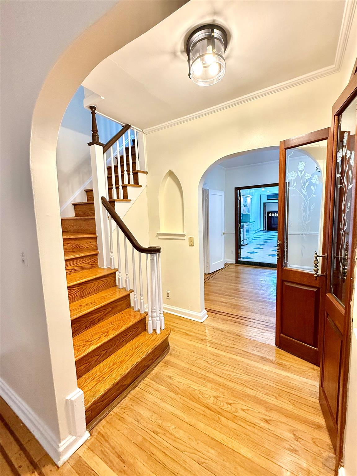 7267 Yellowstone Boulevard, Forest Hills, NY 11375