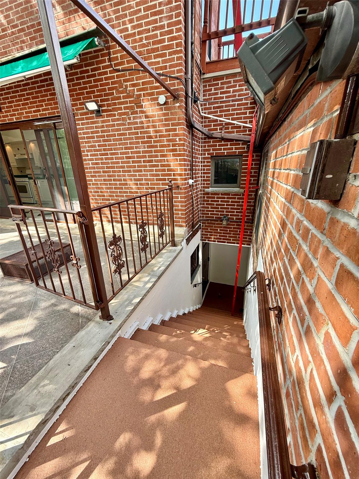 7267 Yellowstone Boulevard, Forest Hills, NY 11375