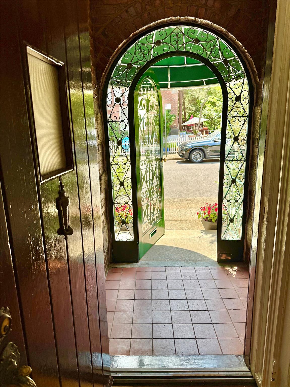 7267 Yellowstone Boulevard, Forest Hills, NY 11375