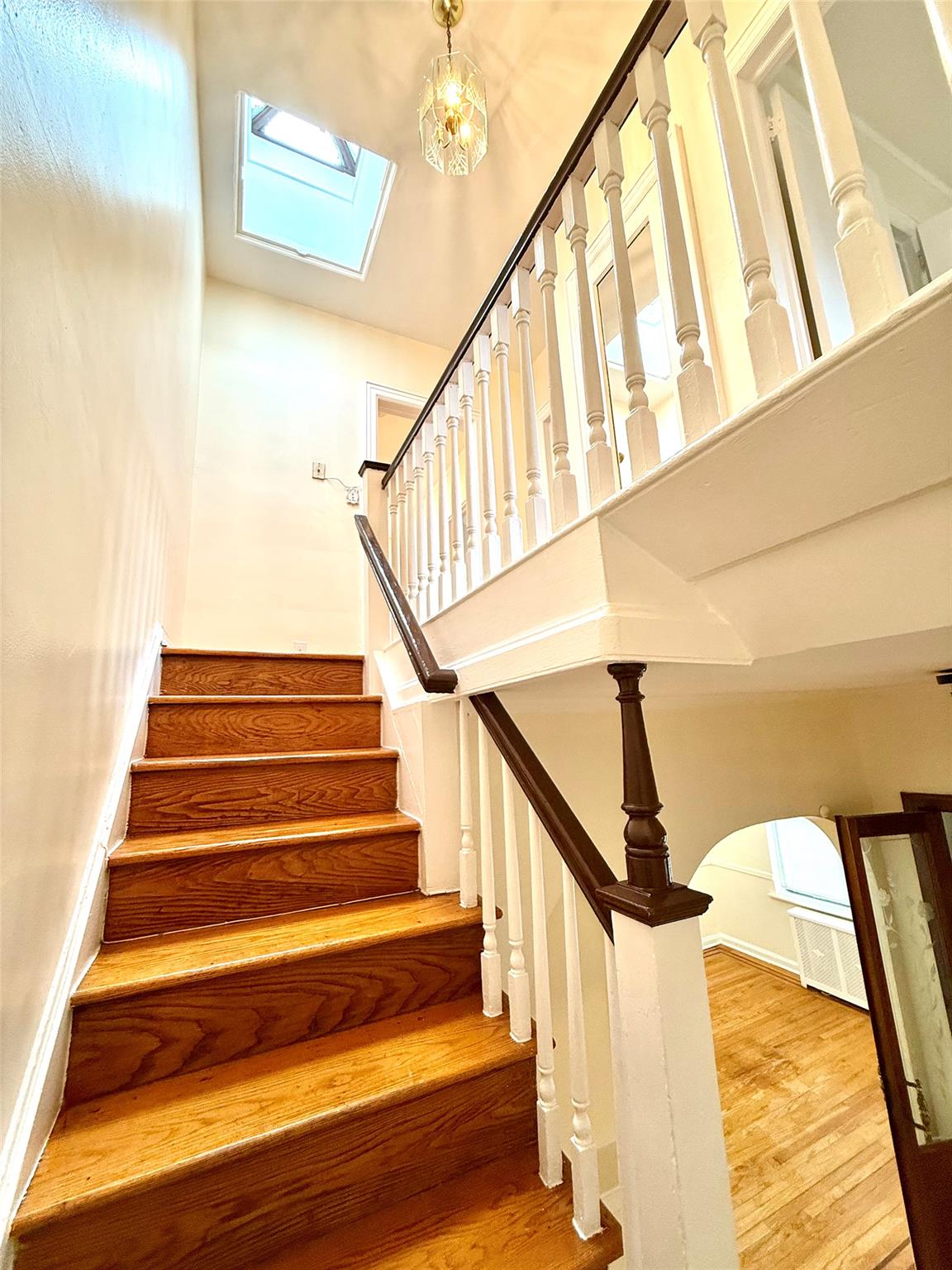 7267 Yellowstone Boulevard, Forest Hills, NY 11375