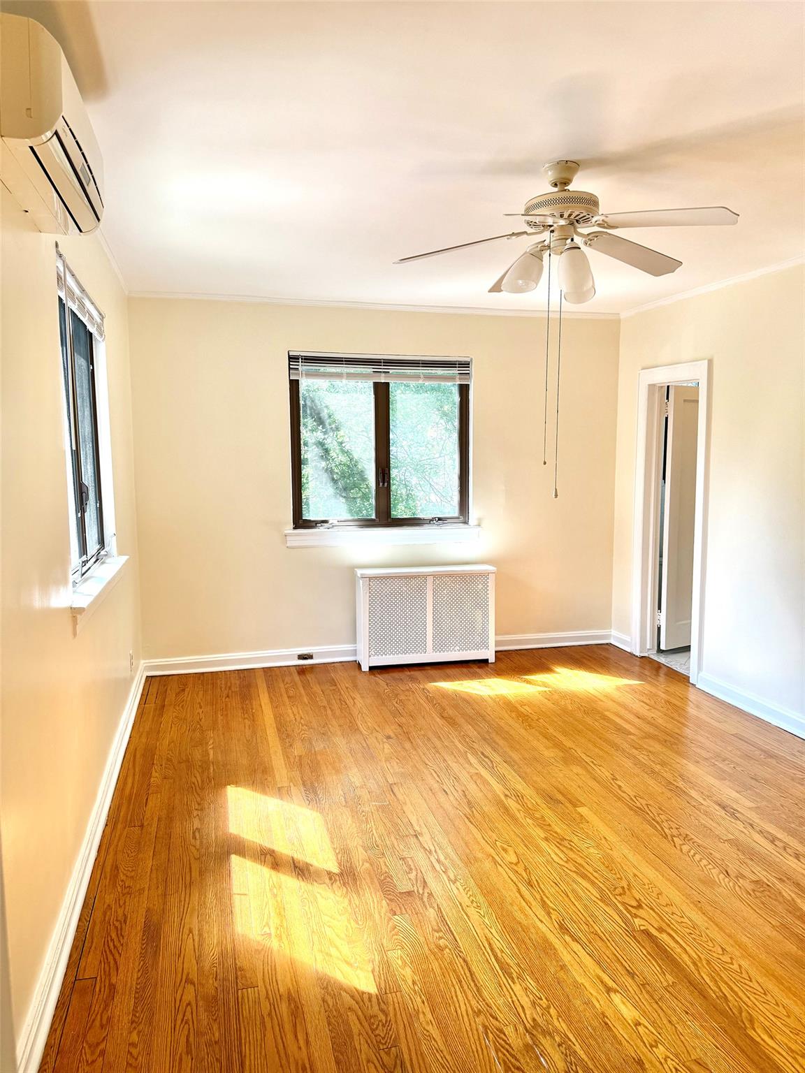 7267 Yellowstone Boulevard, Forest Hills, NY 11375