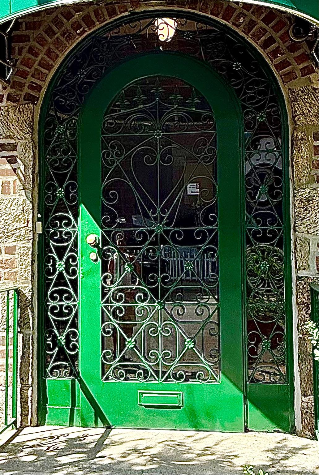 7267 Yellowstone Boulevard, Forest Hills, NY 11375