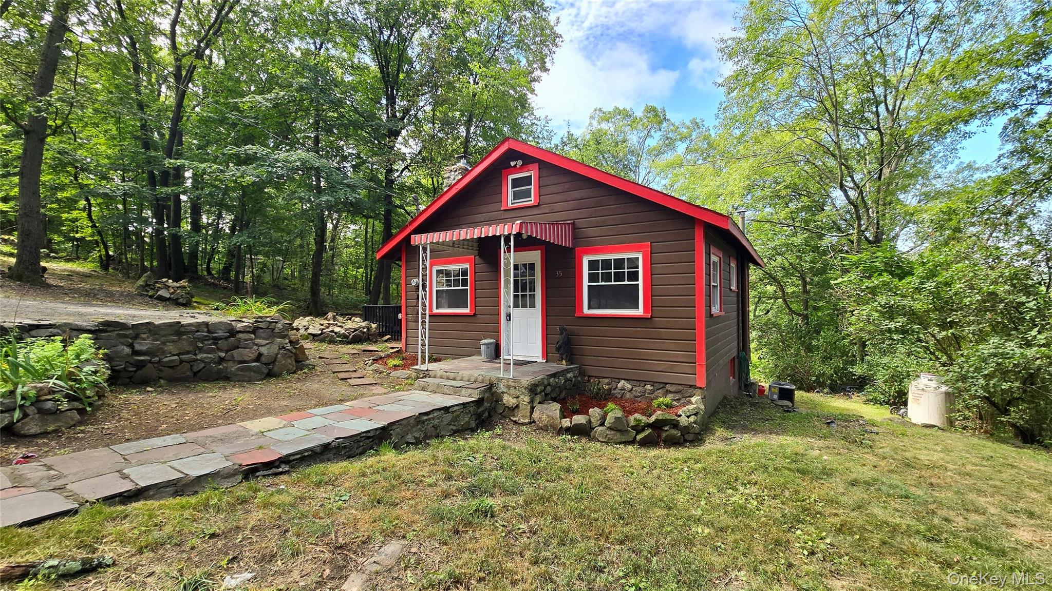 35 Cooper Road, Monroe, NY 10950