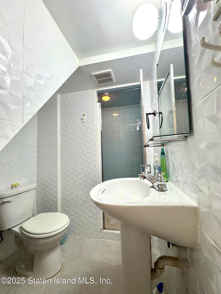 3516 fillmore Avenue, Brooklyn, NY 11234