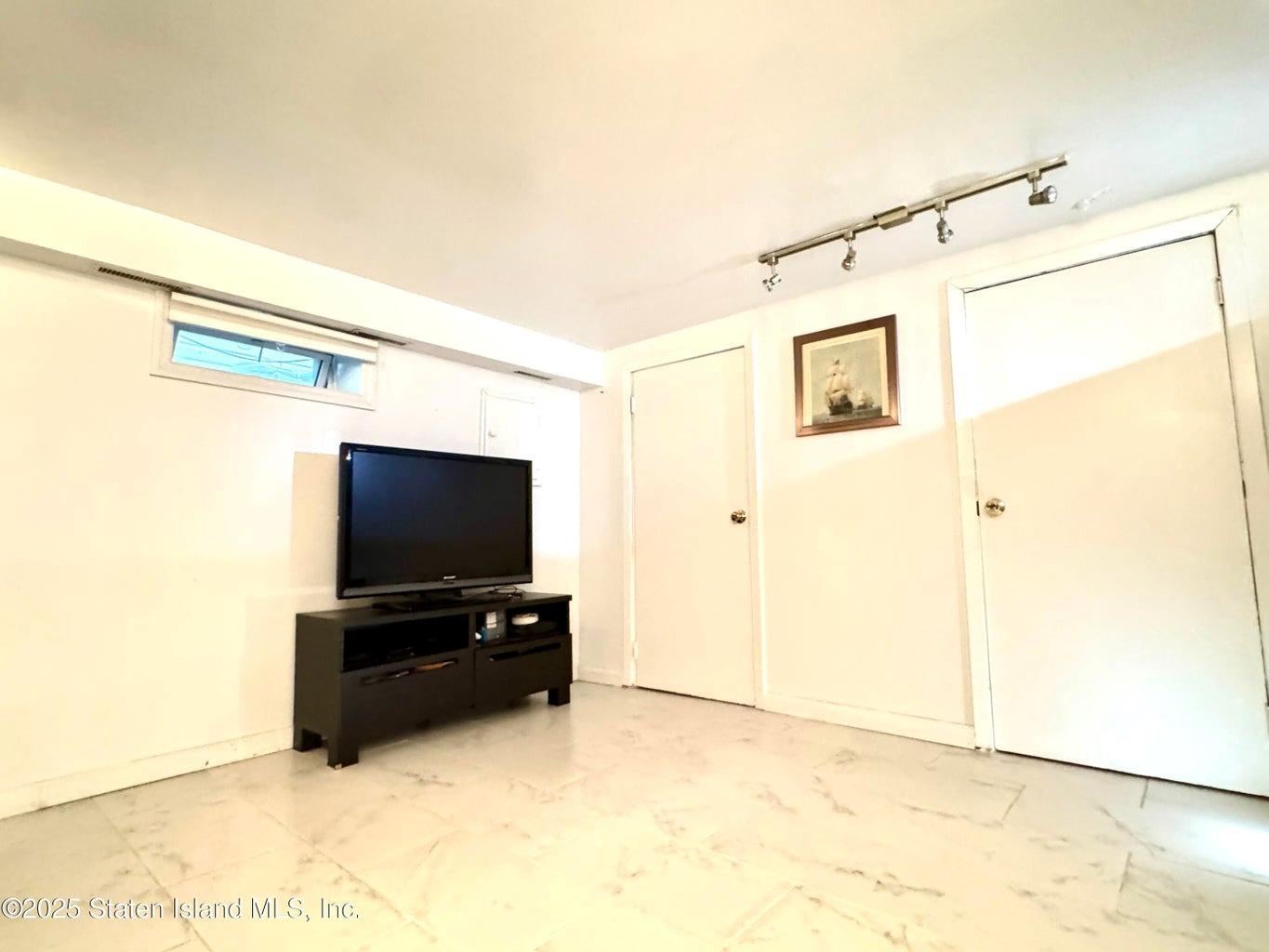 3516 fillmore Avenue, Brooklyn, NY 11234