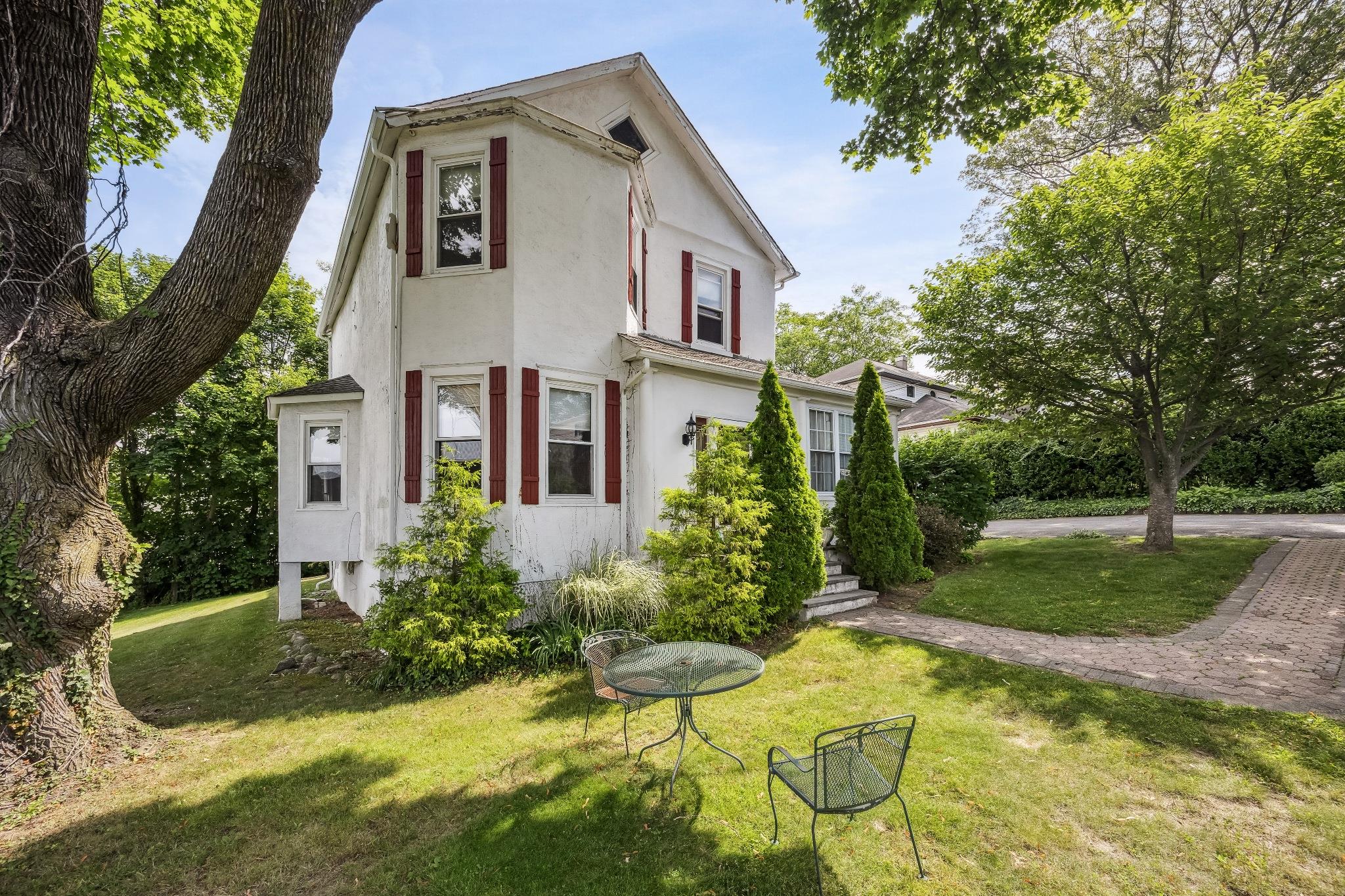 179 Woodruff Avenue, Scarsdale, NY 10583