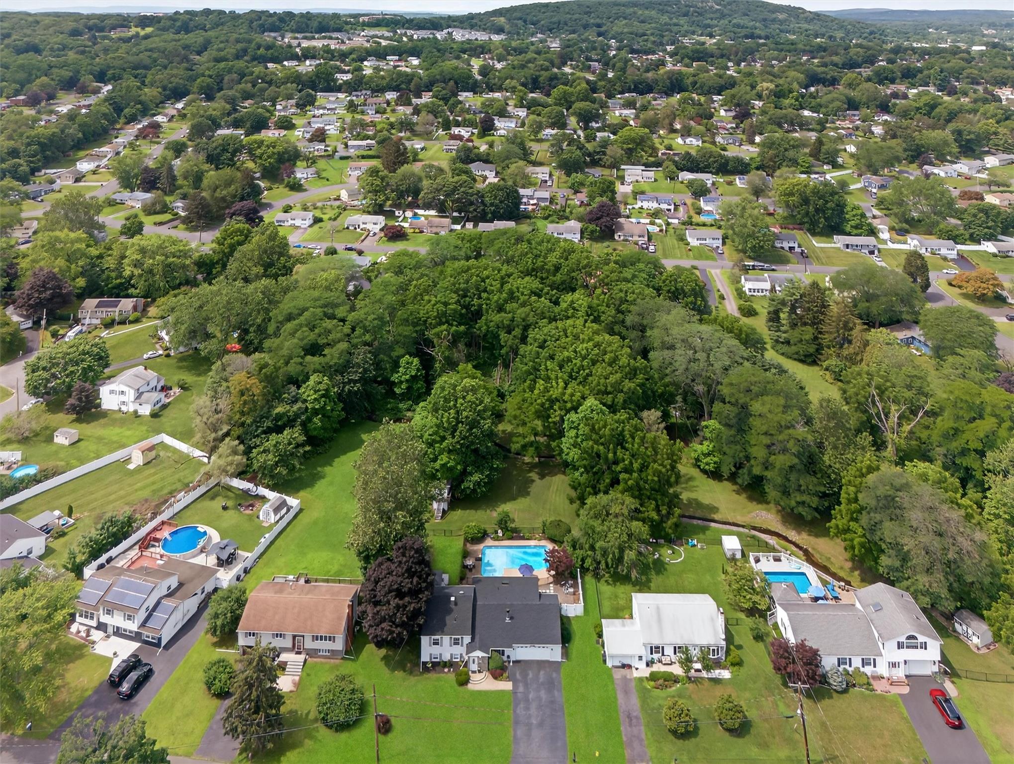 6 Spring Rock Road, New Windsor, NY 12553