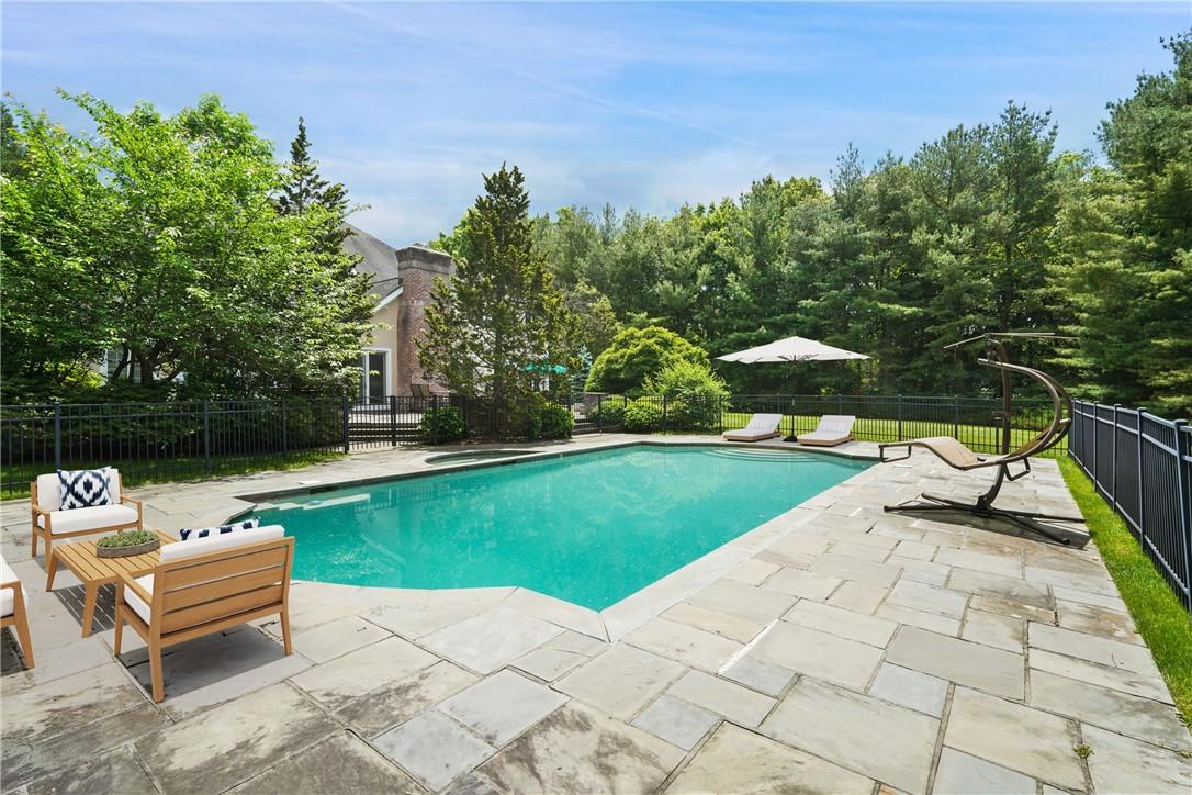 9A Lincoln Woods, Purchase, NY 10577