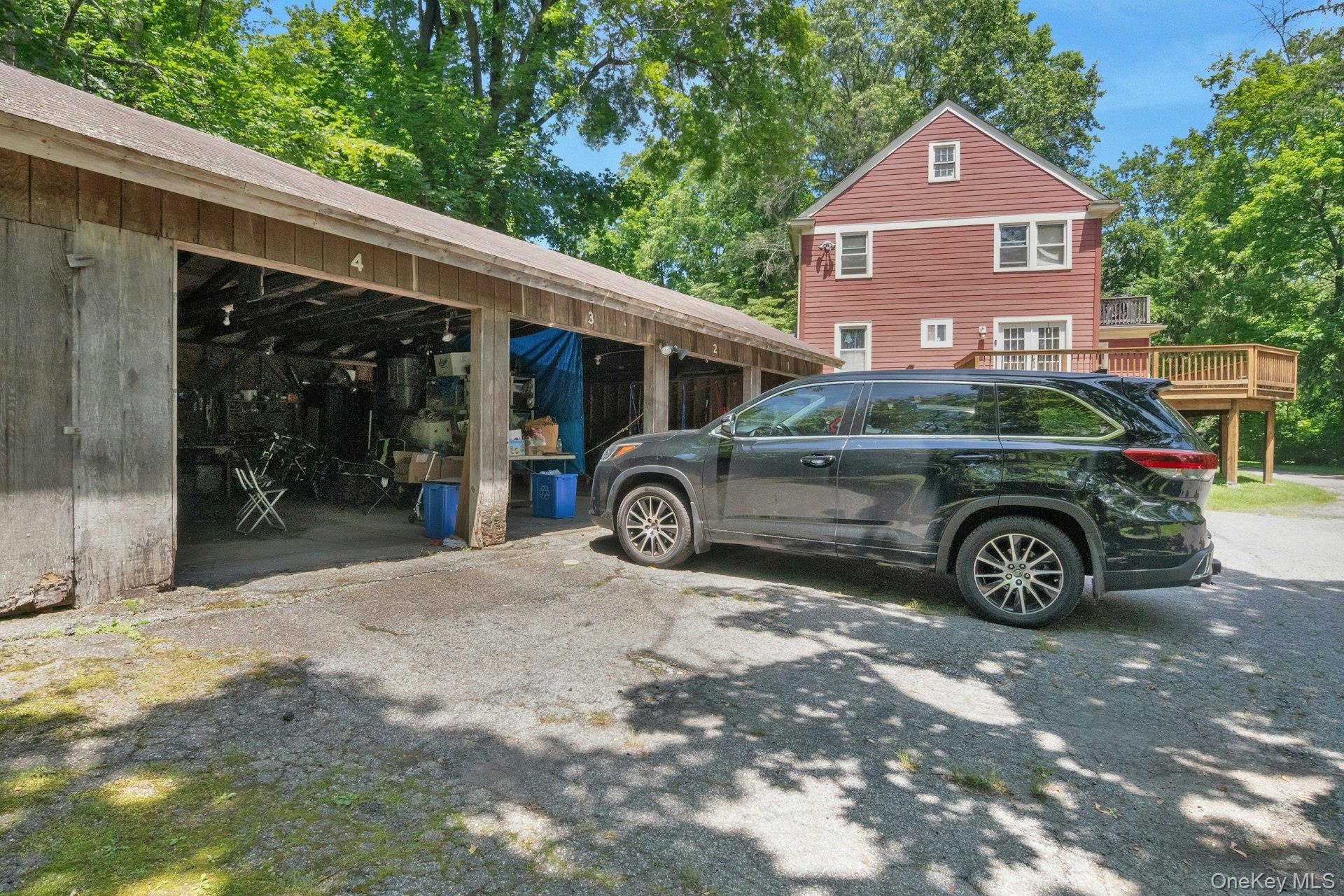 858 Pleasantville Road, Briarcliff Manor, NY 10510