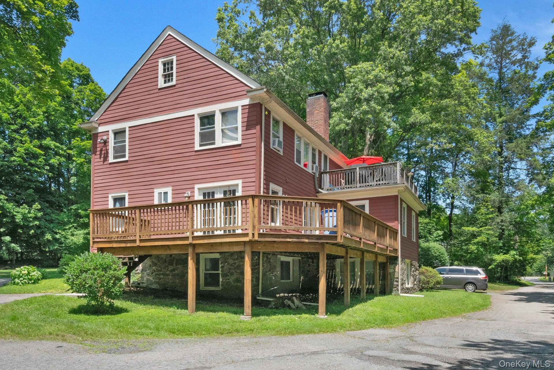 858 Pleasantville Road, Briarcliff Manor, NY 10510