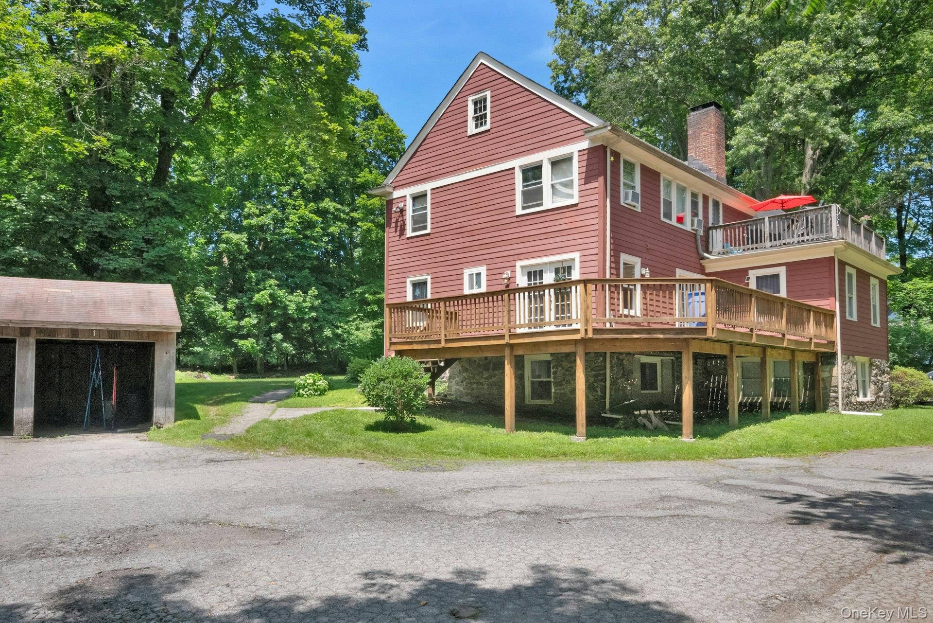 858 Pleasantville Road, Briarcliff Manor, NY 10510