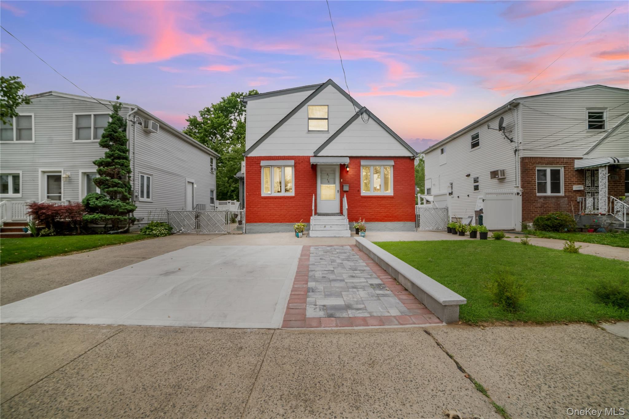 81-56 264th Street, Glen Oaks, NY 11004