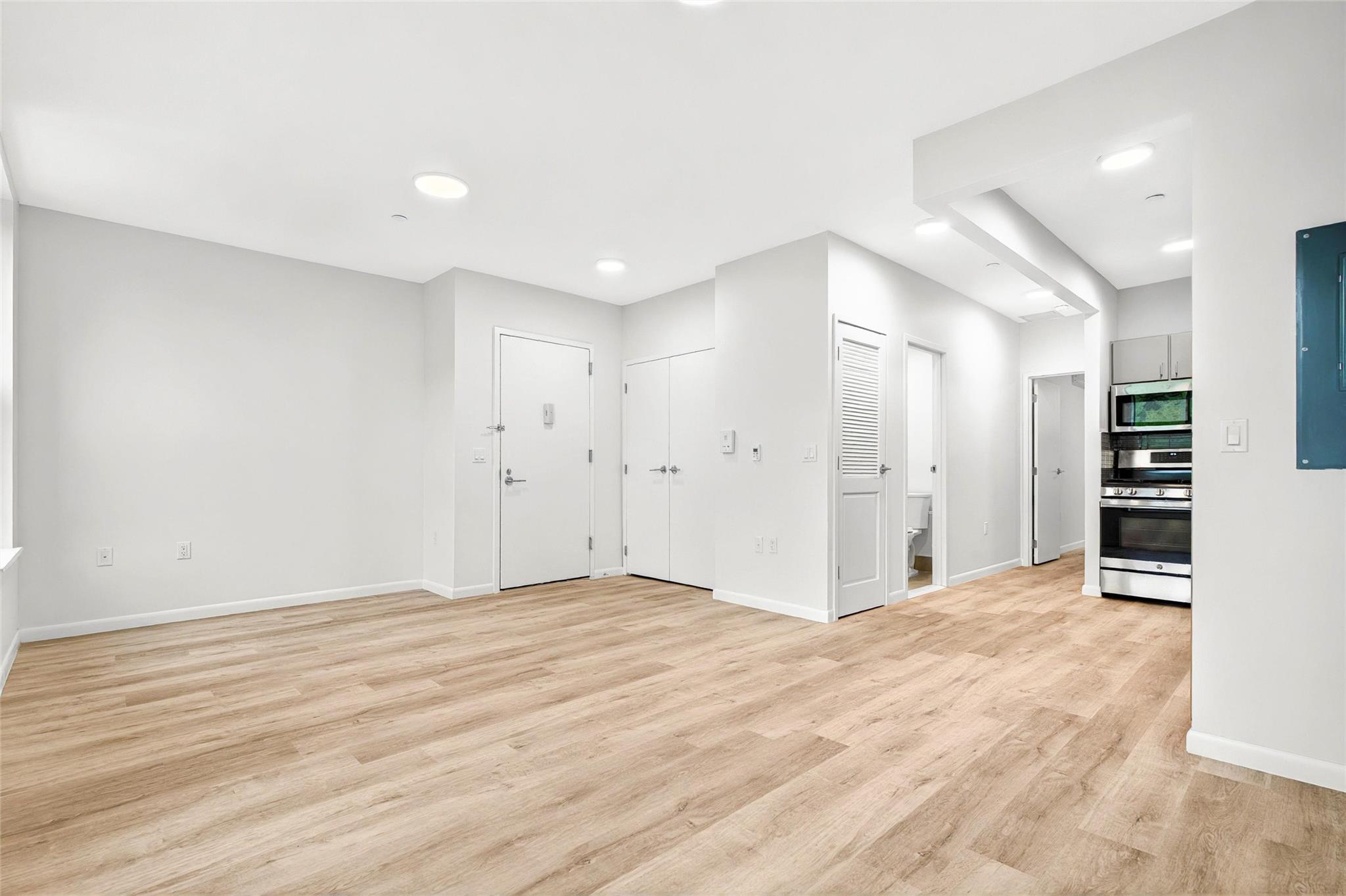 359 Bronx River Avenue # 2B, Bronx, NY 10473