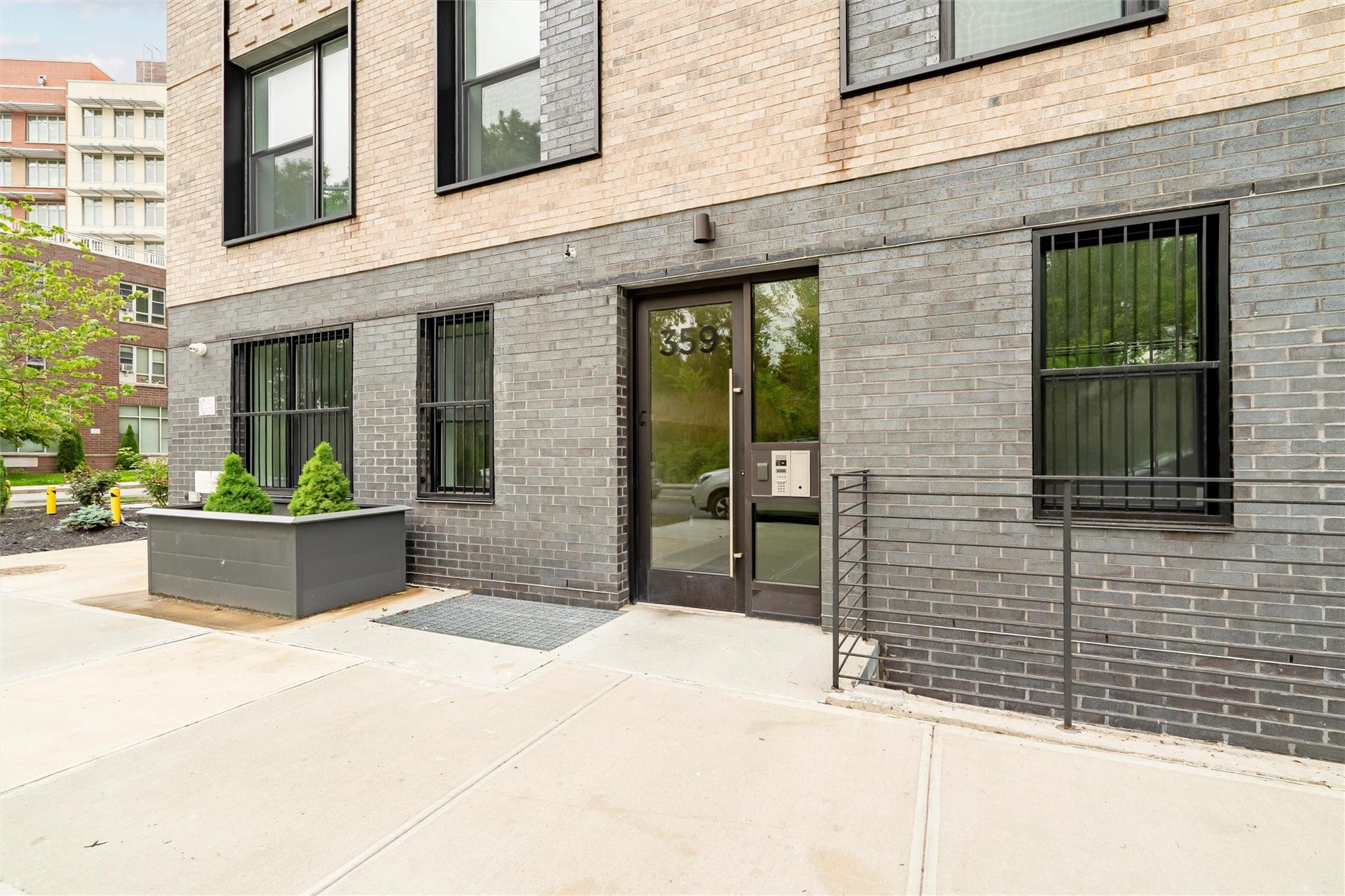 359 Bronx River Avenue # 2B, Bronx, NY 10473