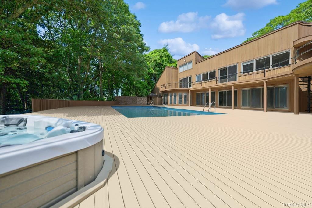 61 Hidden Cove Court, Southampton, NY 11968