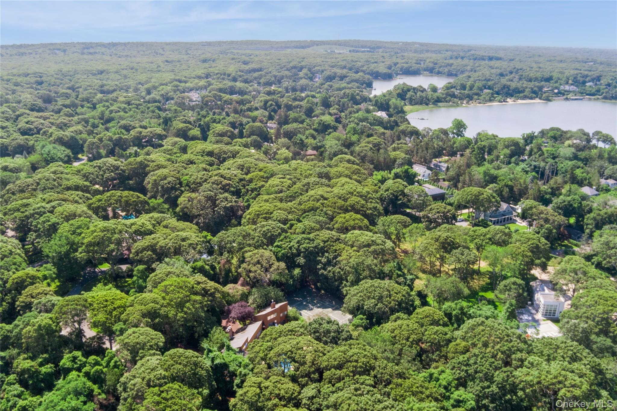 61 Hidden Cove Court, Southampton, NY 11968