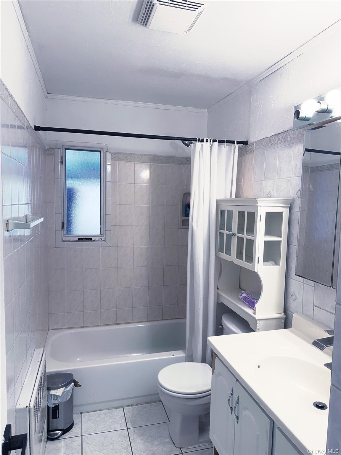 176 Floyd Street, Brentwood, NY 11717