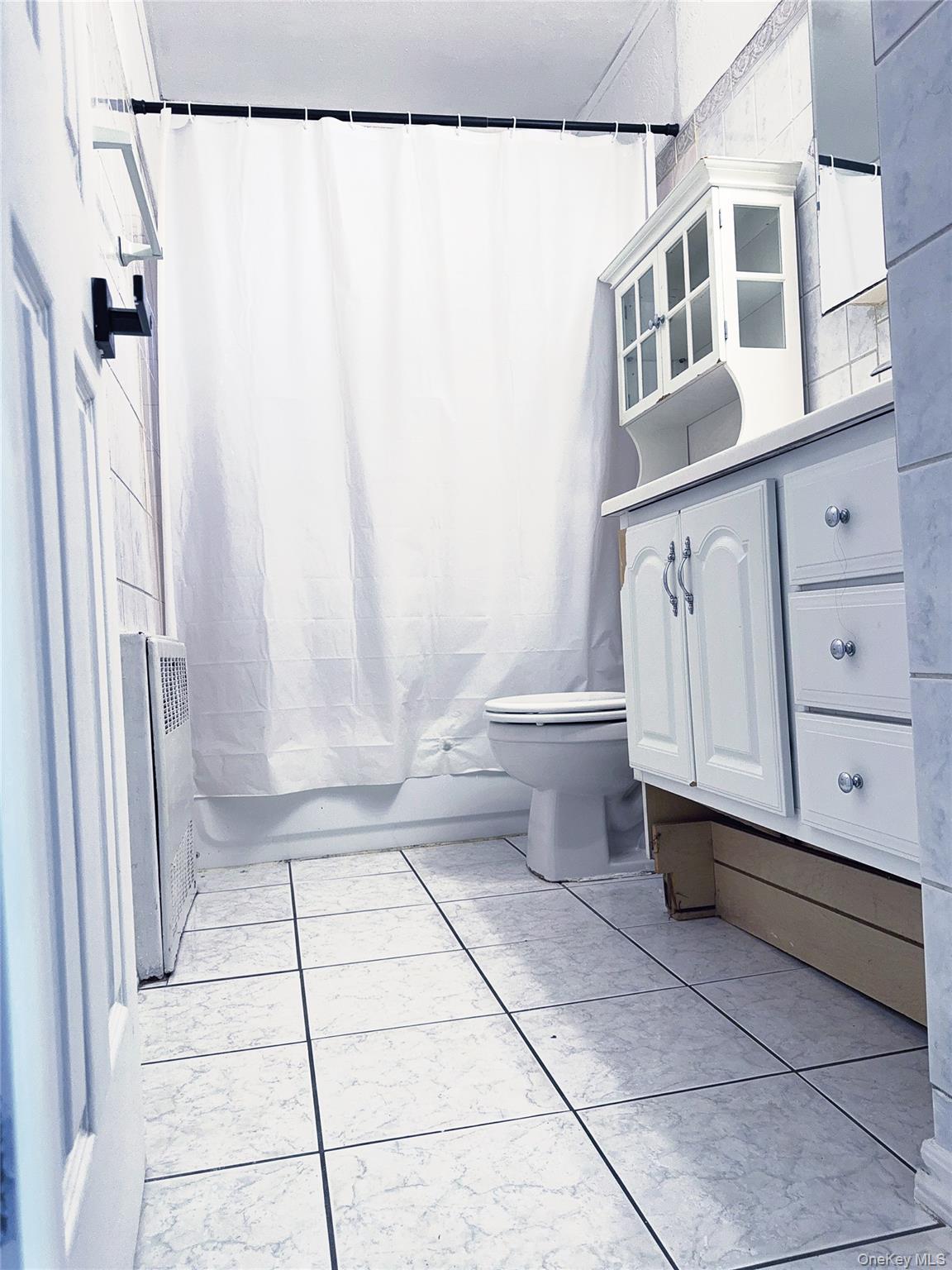 176 Floyd Street, Brentwood, NY 11717