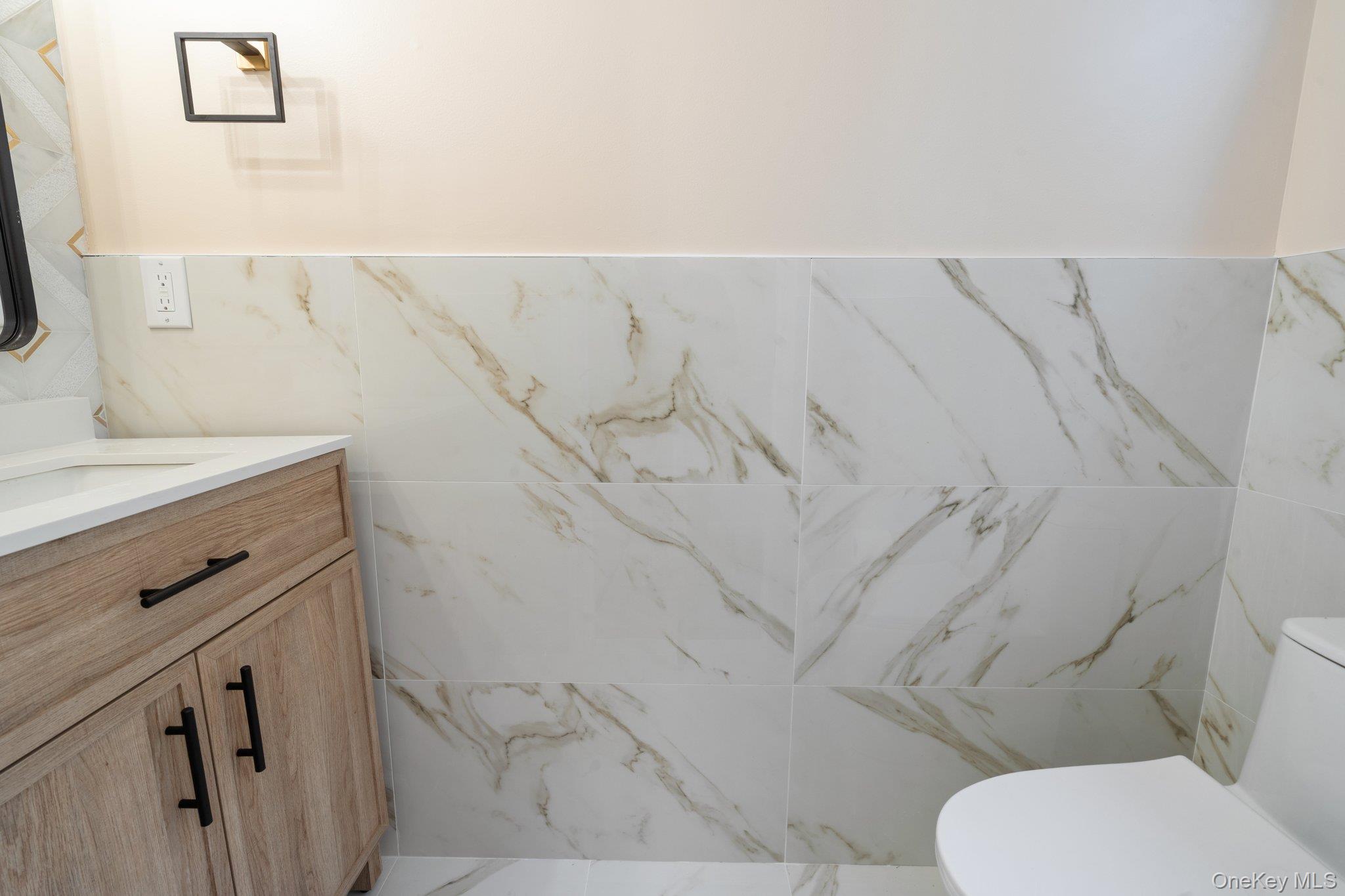 6 Doe Path, Coram, NY 11727