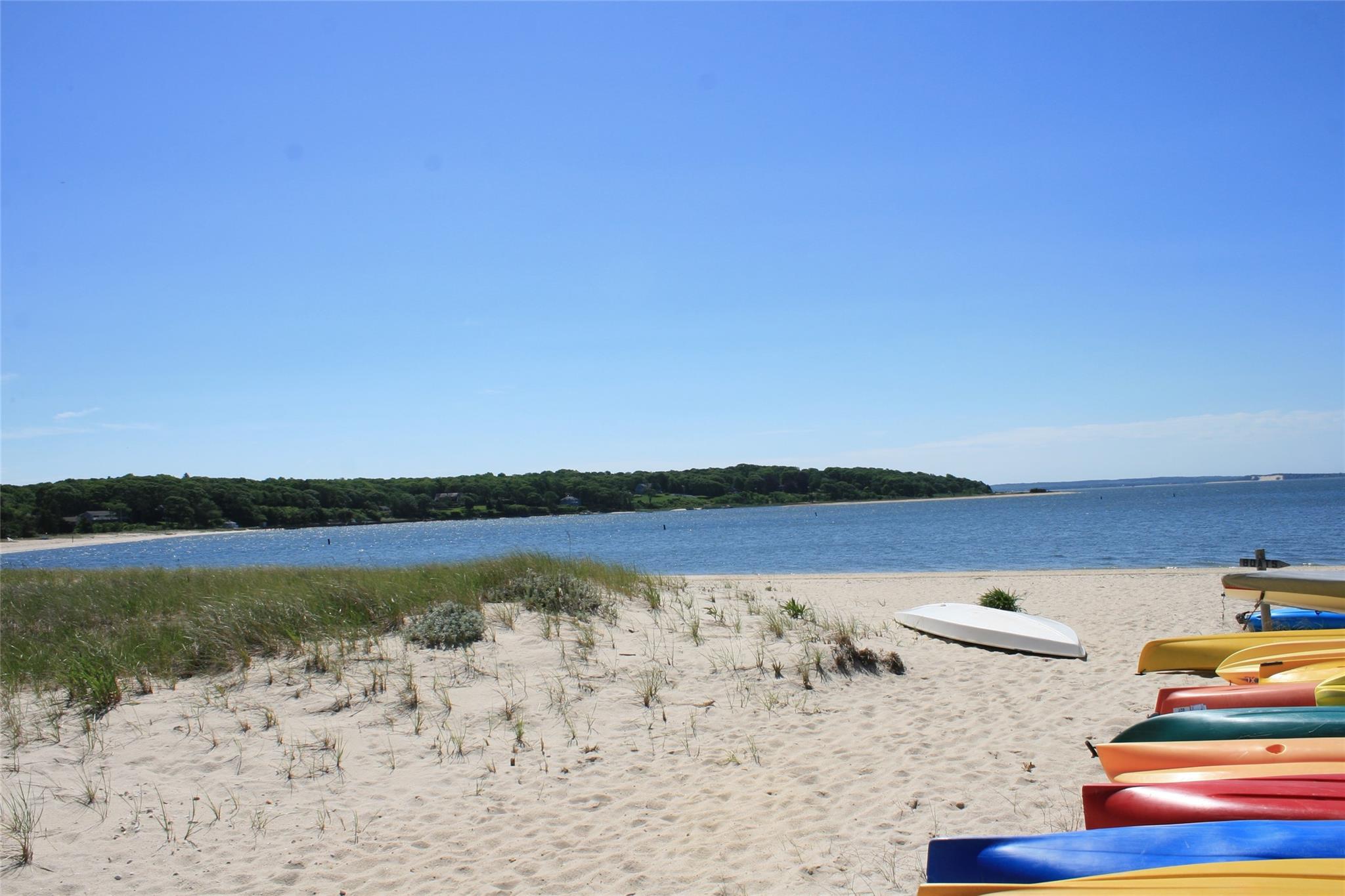 275 Hamilton Avenue, Cutchogue, NY 11935