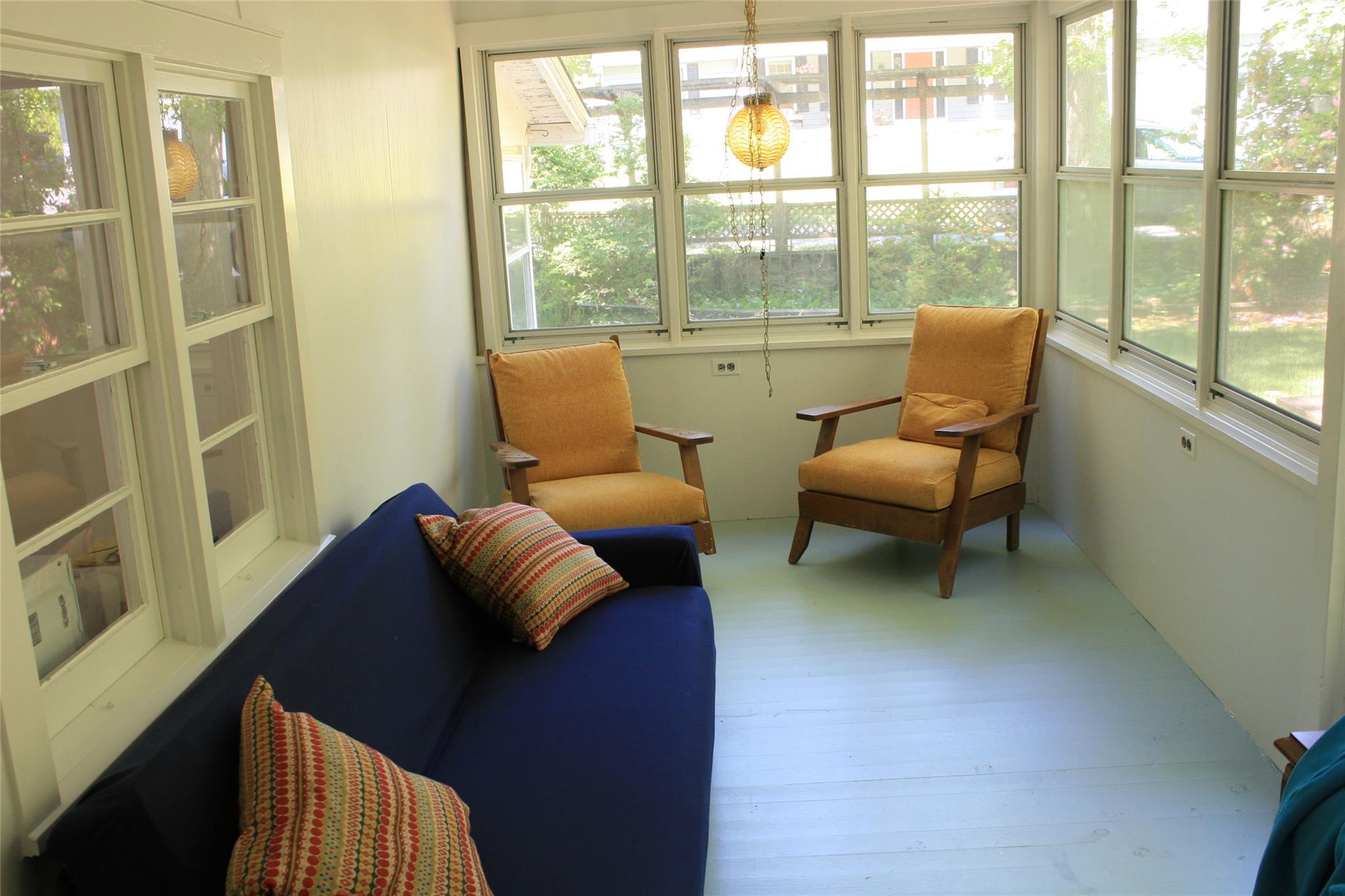 275 Hamilton Avenue, Cutchogue, NY 11935