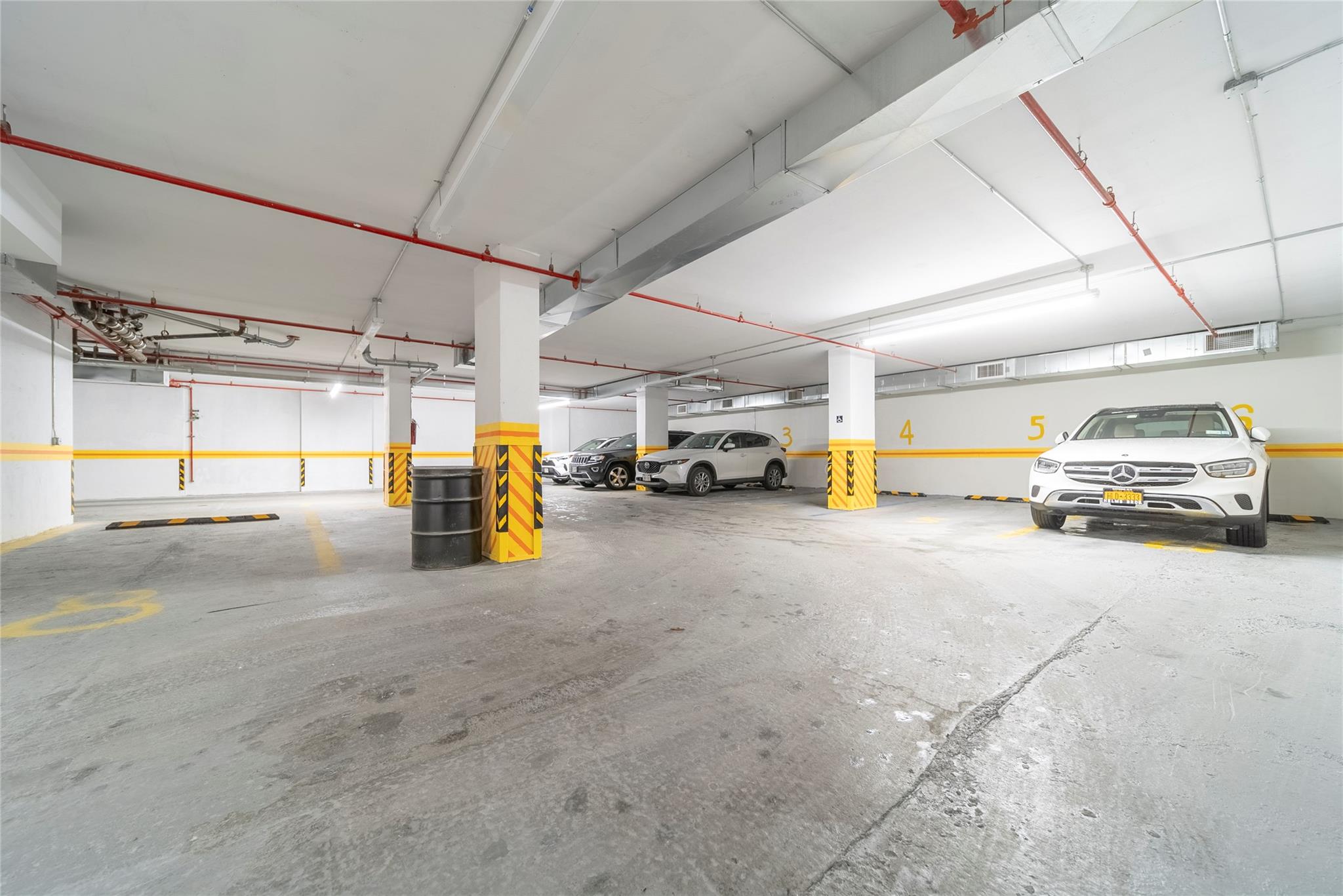 124-28 Queens Boulevard # M1, Kew Gardens, NY 11415