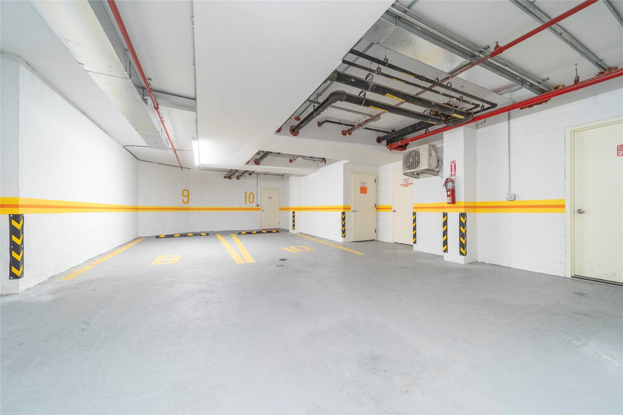 124-28 Queens Boulevard # M1, Kew Gardens, NY 11415