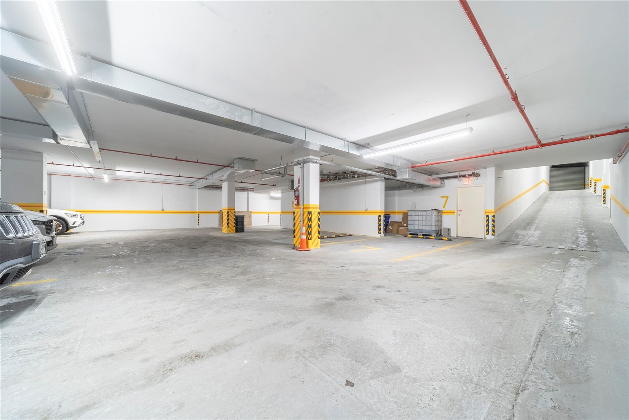 124-28 Queens Boulevard # M1, Kew Gardens, NY 11415