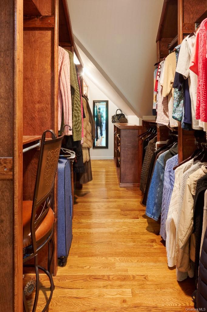 637 S Mountain Road, New City, NY 10956