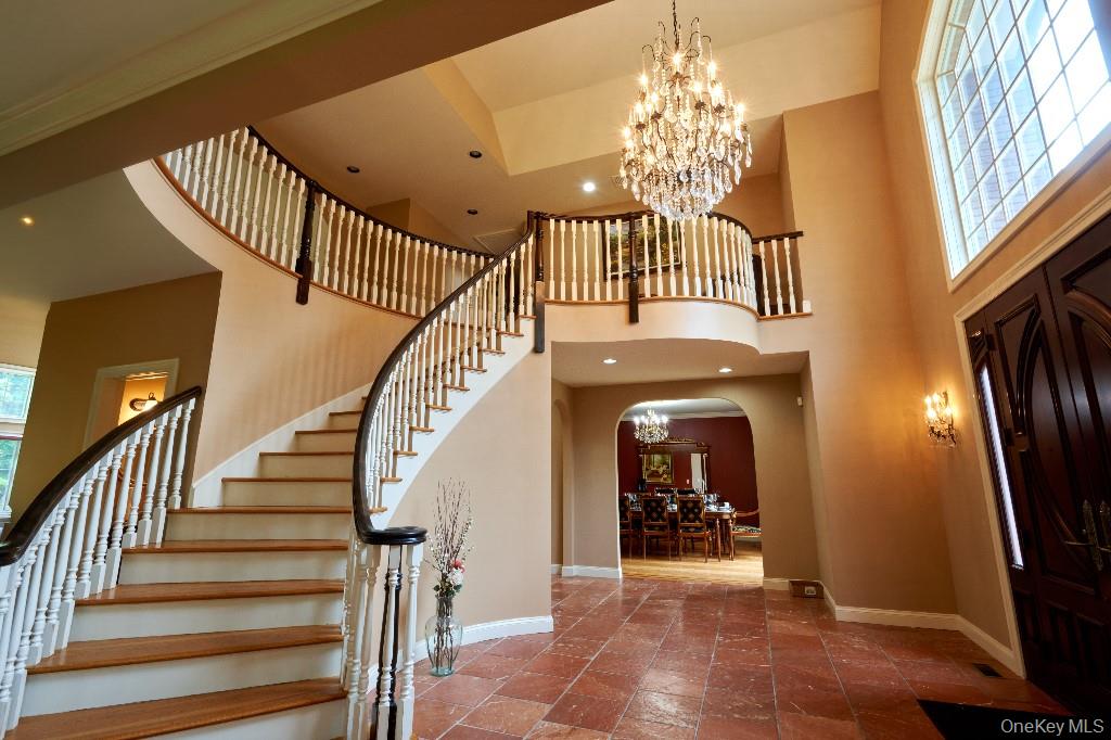 637 S Mountain Road, New City, NY 10956