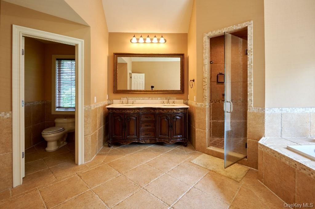 637 S Mountain Road, New City, NY 10956