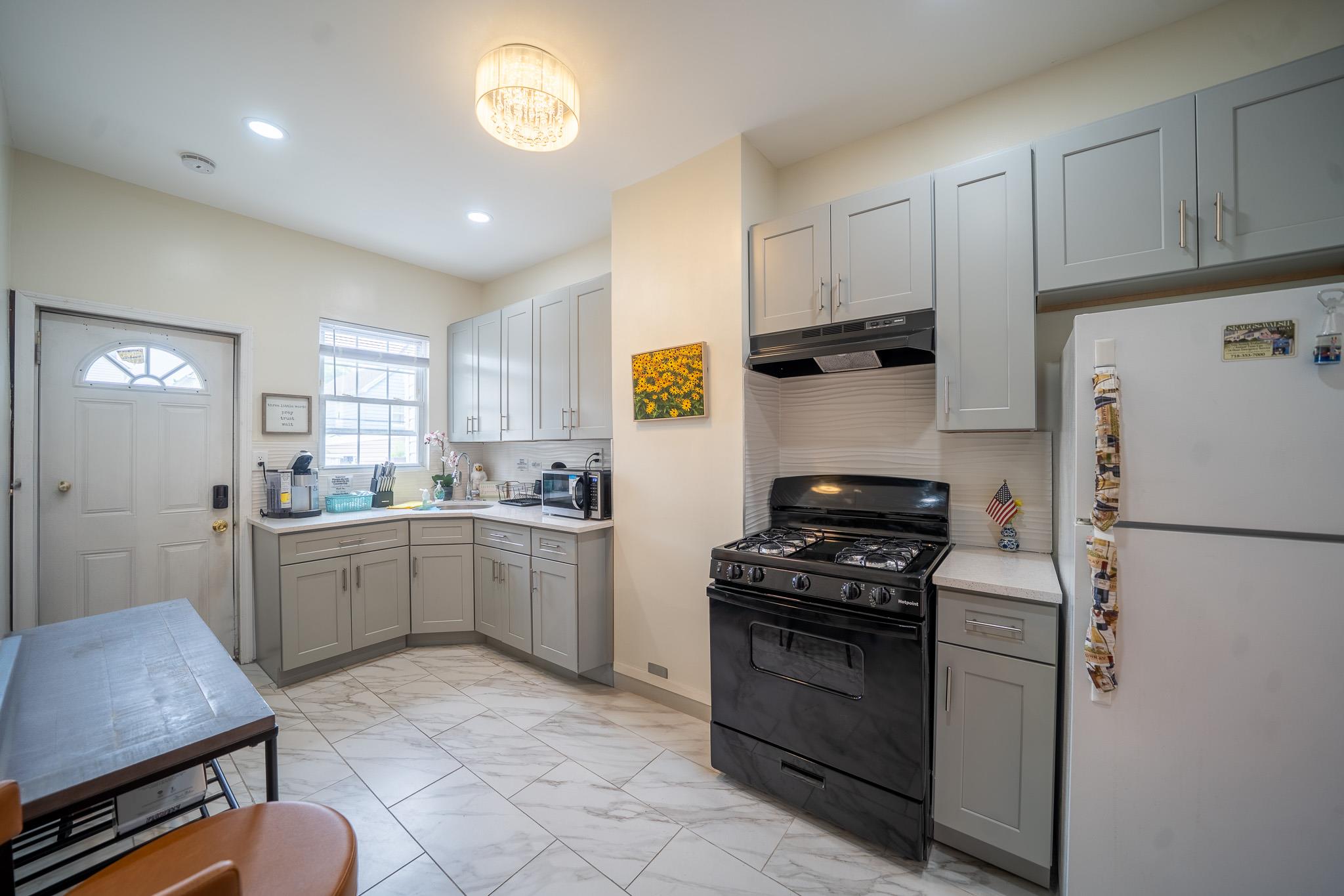 10421 Lefferts Boulevard, Richmond Hill S., NY 11419