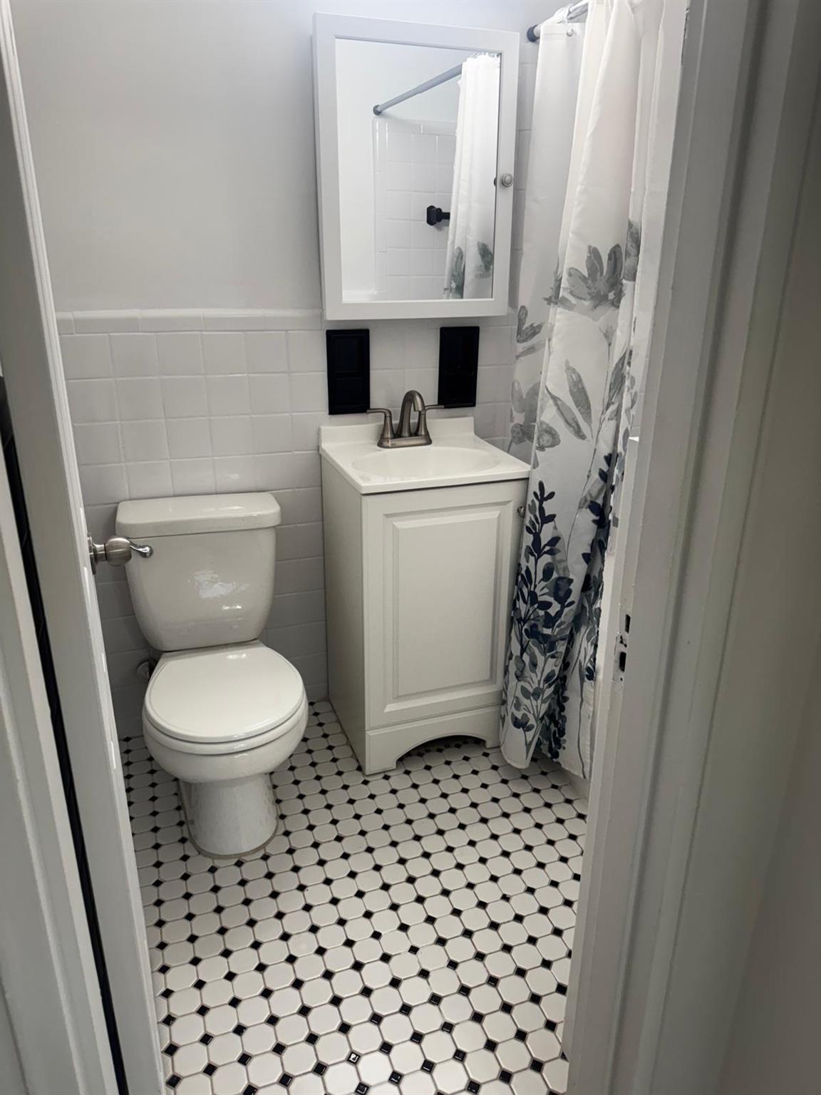 16420 Highland Avenue # 5R, Jamaica, NY 11432