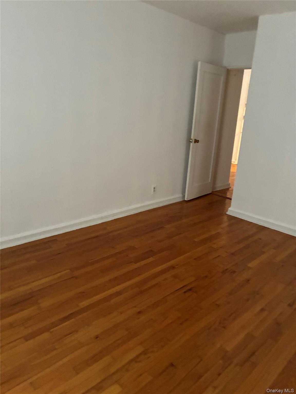 2090 Barnes Avenue # 4D, Bronx, NY 10462
