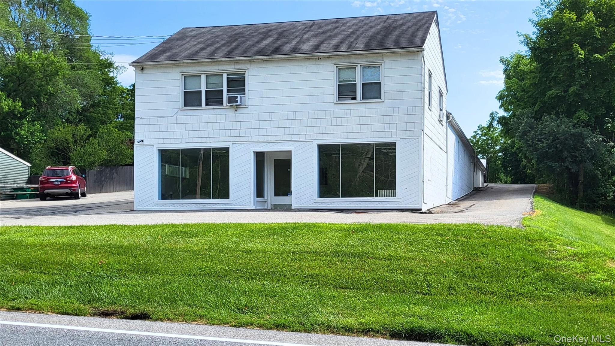 73-75 West Road, Pleasant Valley, NY 12569