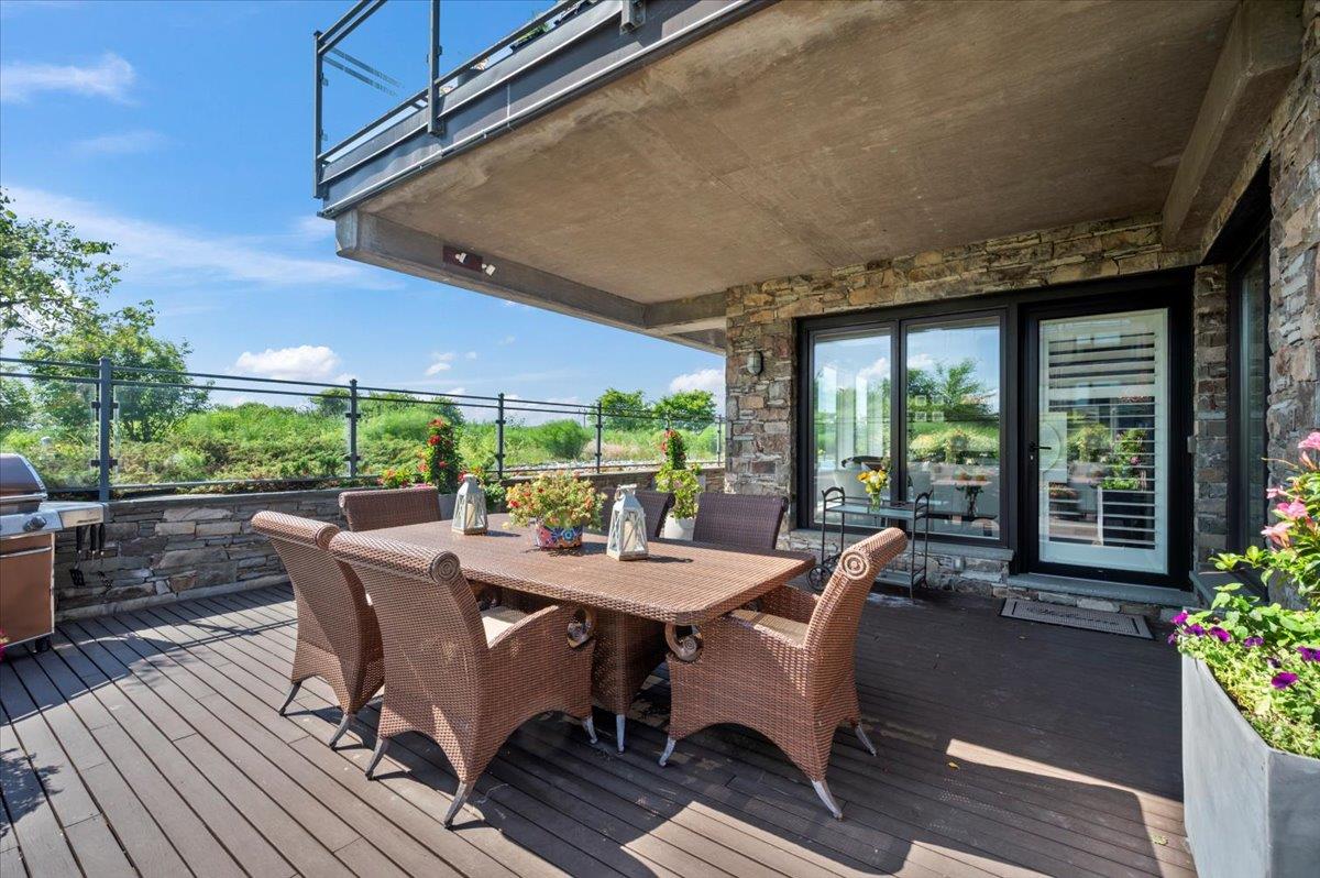 18 Rivers Edge Drive # 102, Tarrytown, NY 10591