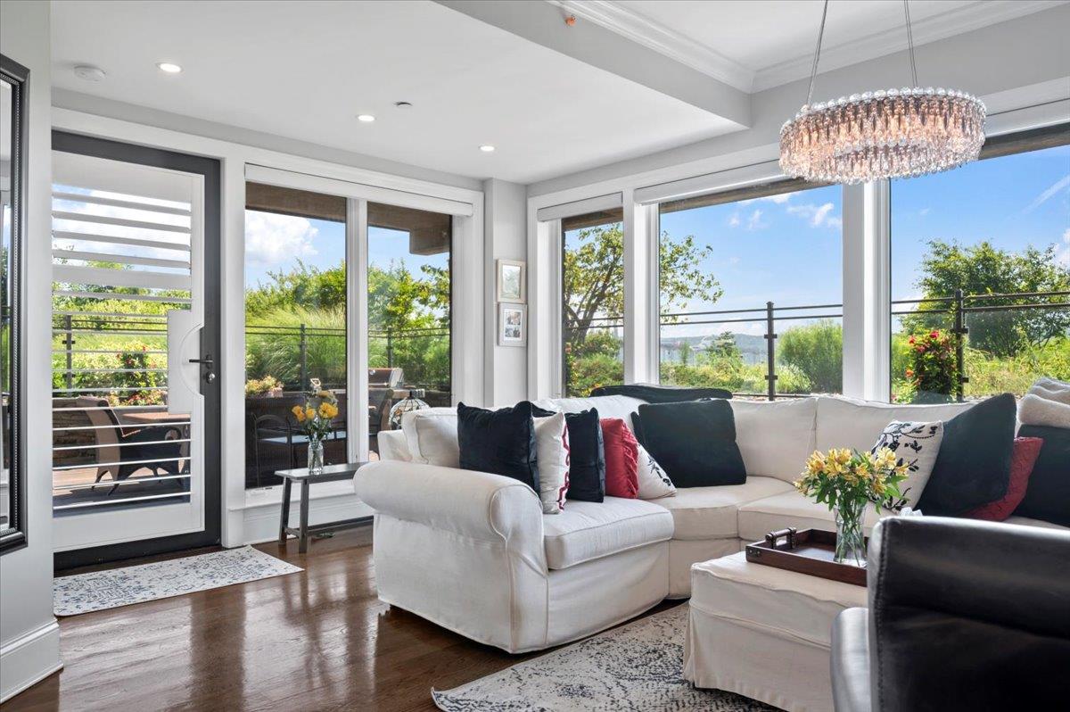 18 Rivers Edge Drive # 102, Tarrytown, NY 10591