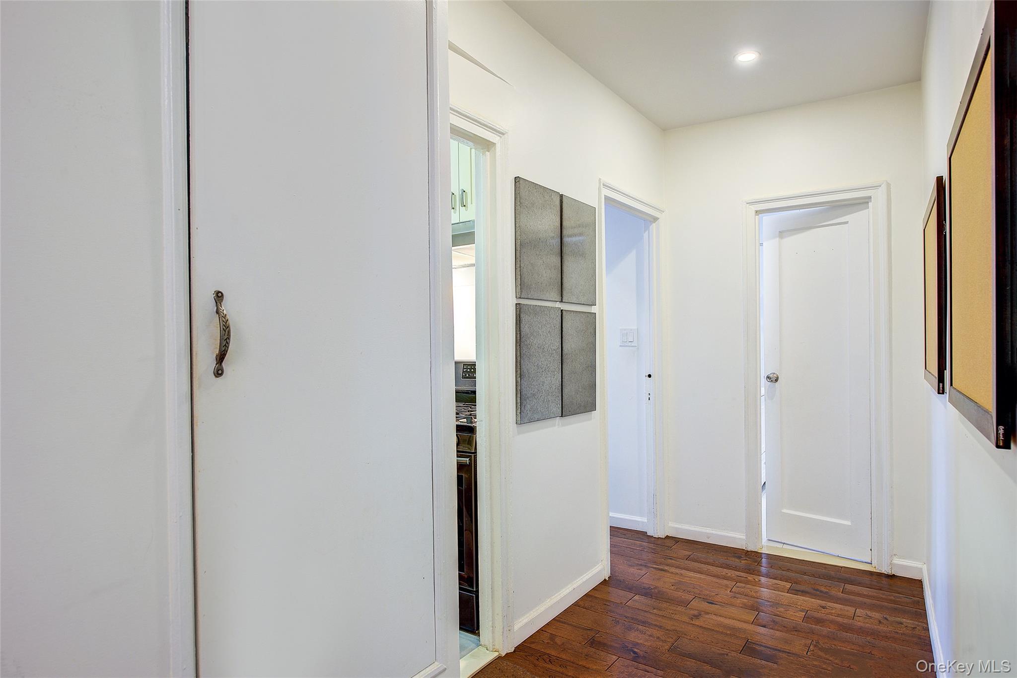 111-39 76th Road # E2, Forest Hills, NY 11375