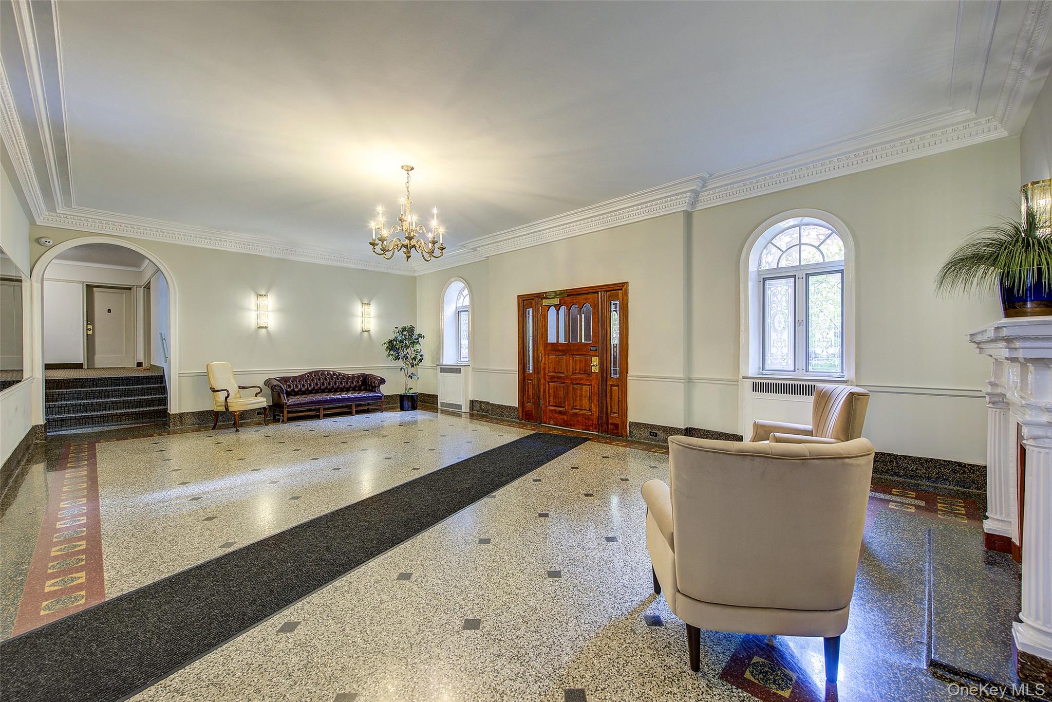 111-39 76th Road # E2, Forest Hills, NY 11375