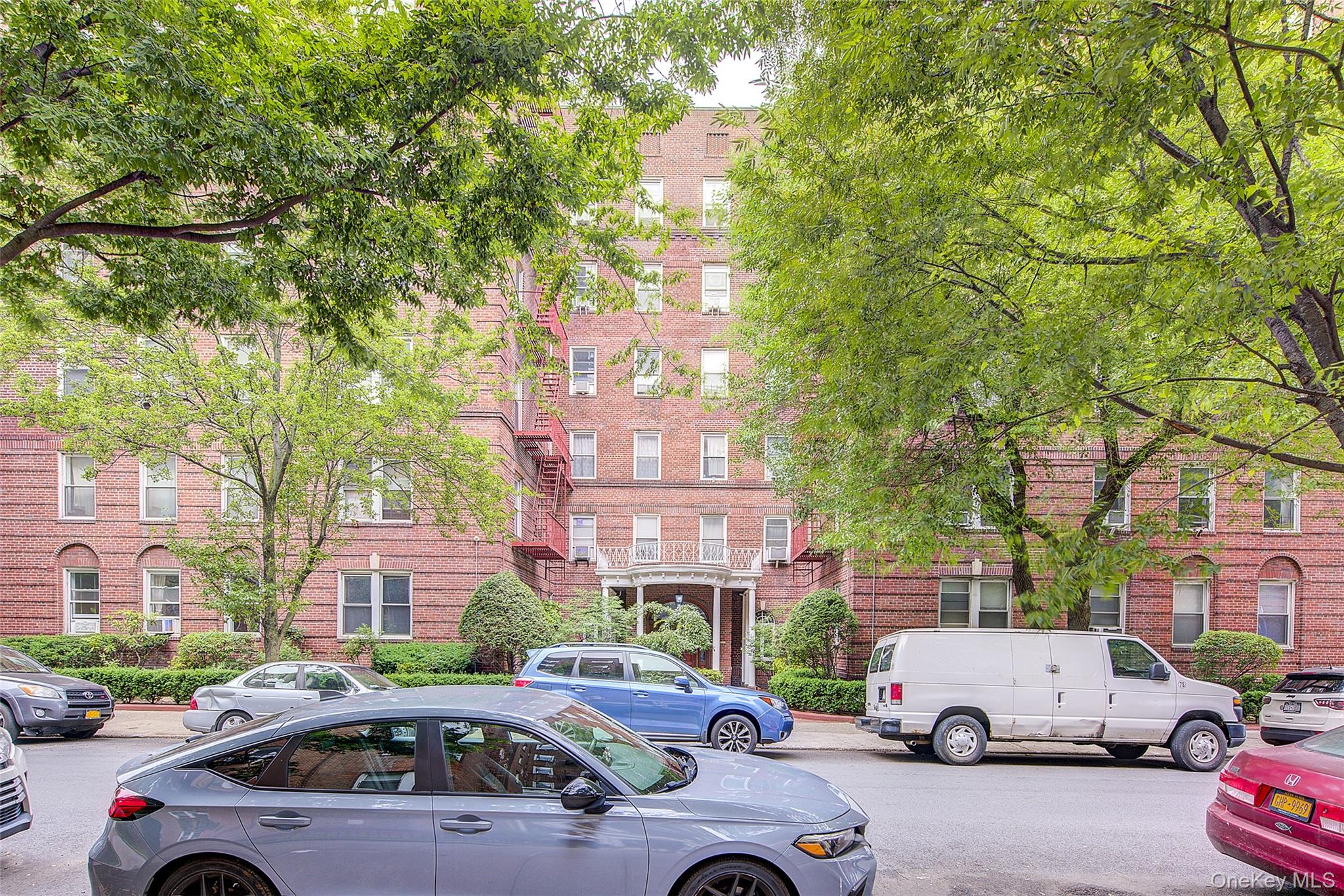 111-39 76th Road # E2, Forest Hills, NY 11375