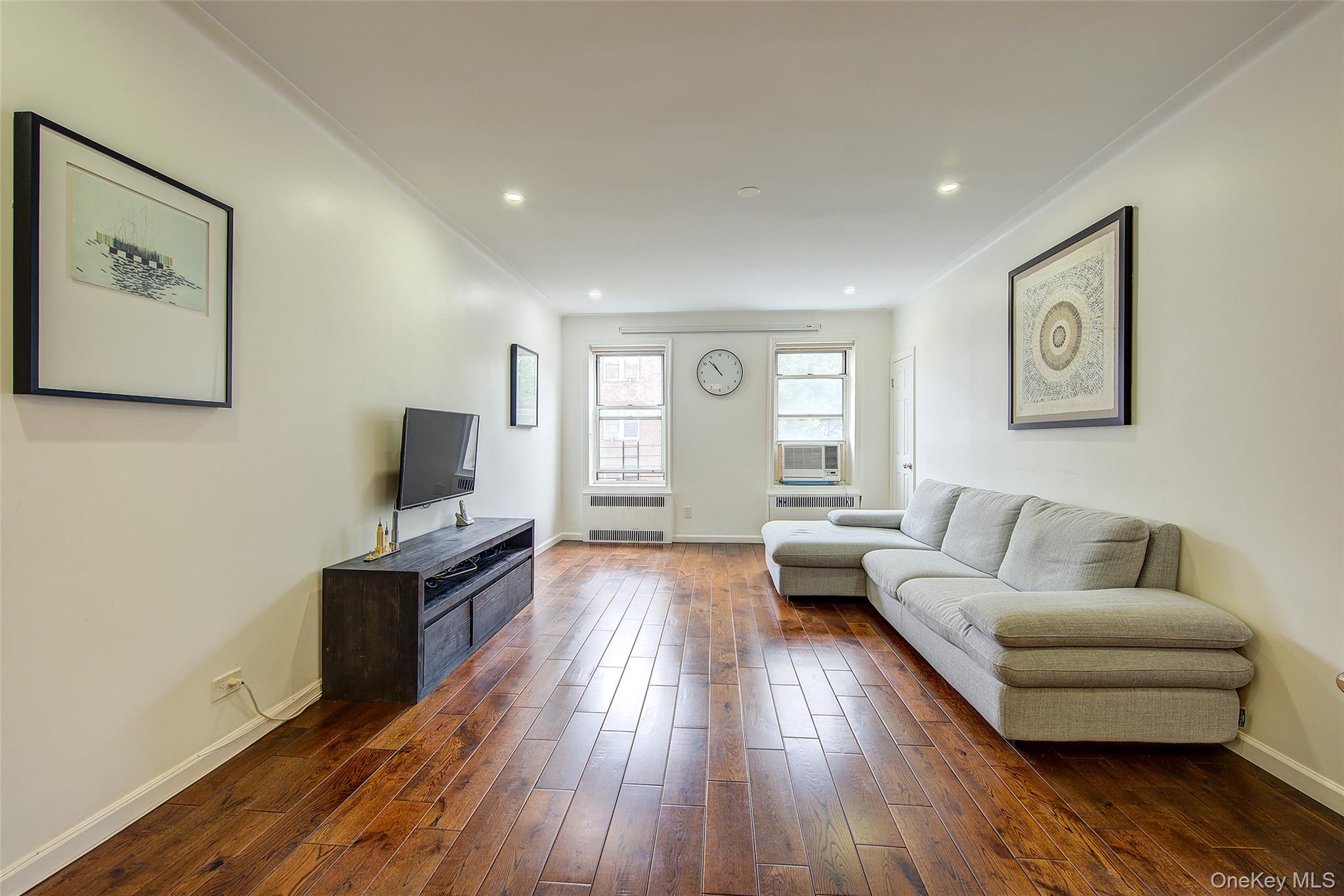 111-39 76th Road # E2, Forest Hills, NY 11375