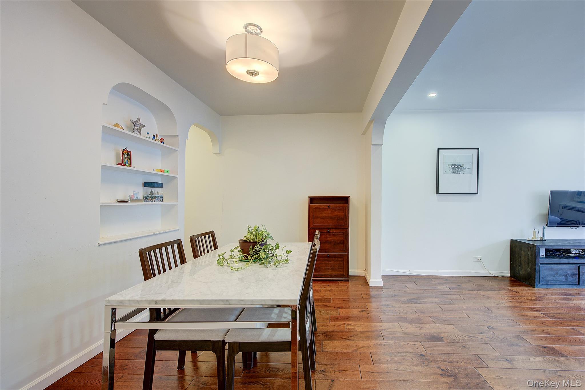 111-39 76th Road # E2, Forest Hills, NY 11375