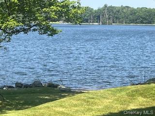 27 Crescent Circle, Rock Hill, NY 12775