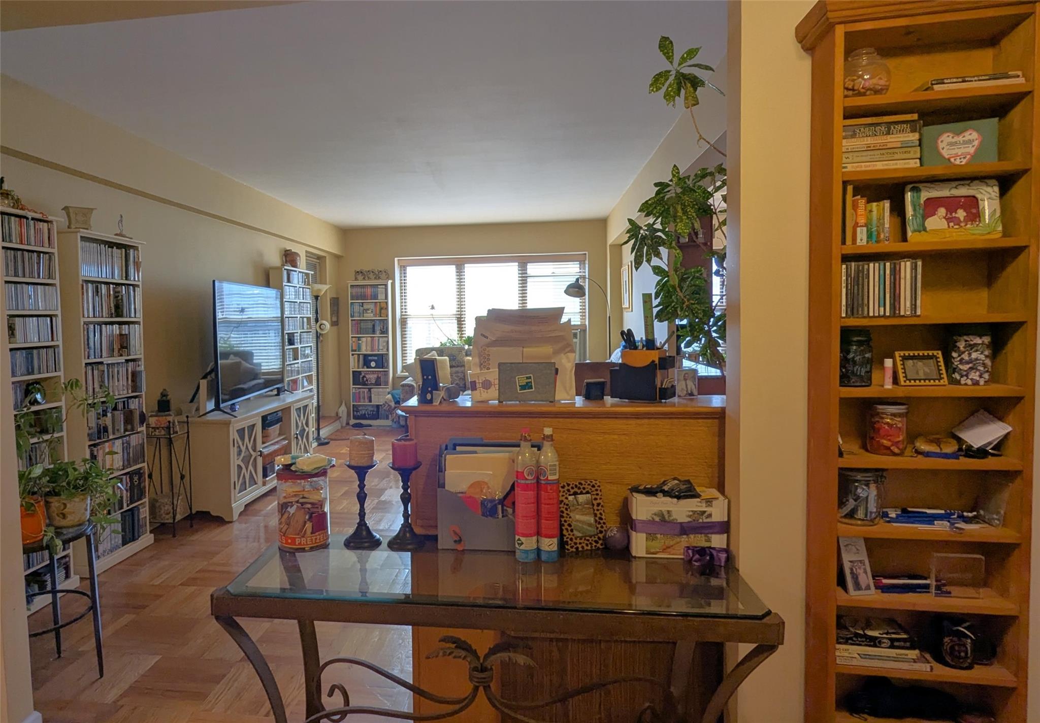 63-33 98 Place # 7C, Rego Park, NY 11374