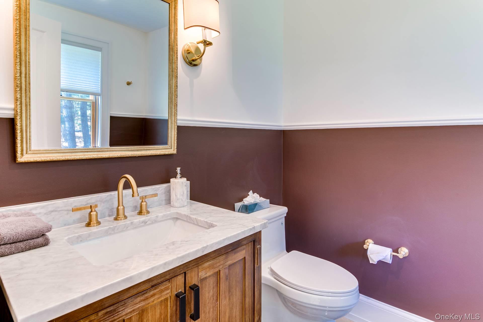 9 Longboat Lane, East Hampton, NY 11937