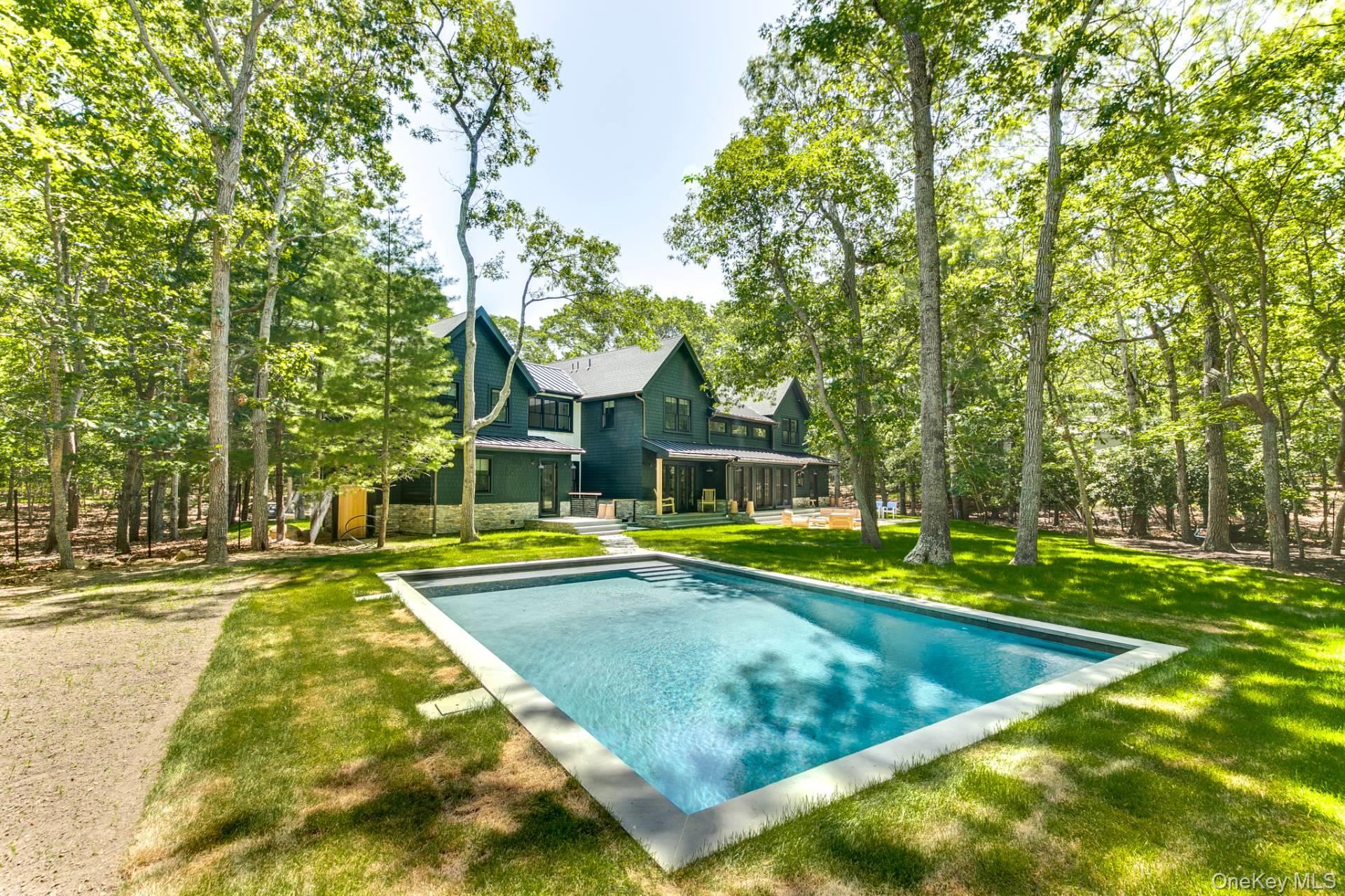 9 Longboat Lane, East Hampton, NY 11937